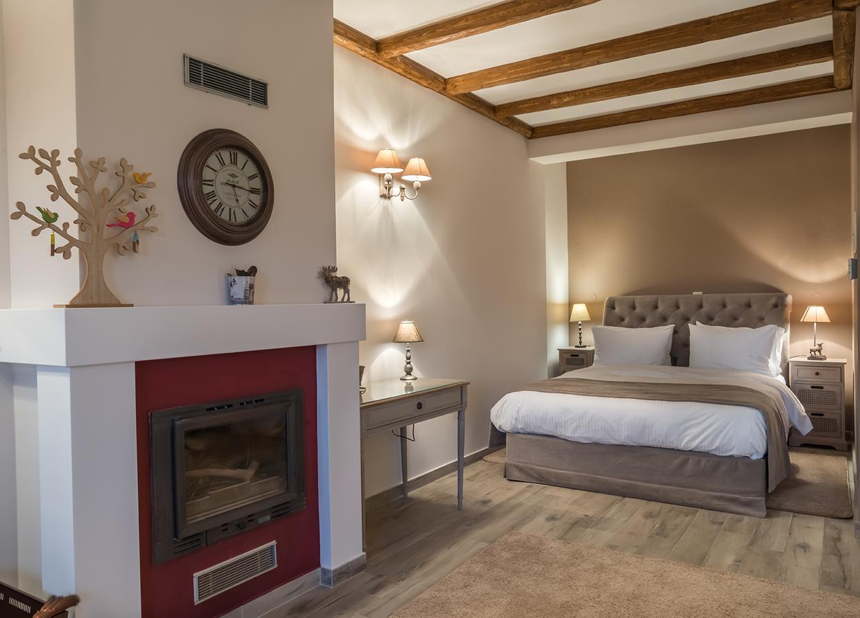 Almondhouse Suites With Fireplace - Adults Only Arachova Zewnętrze zdjęcie