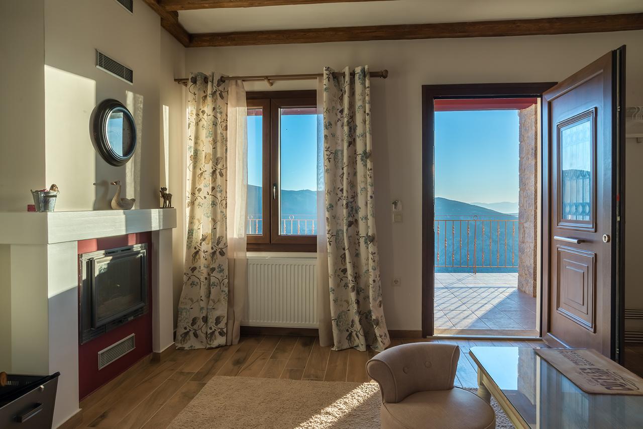 Almondhouse Suites With Fireplace - Adults Only Arachova Zewnętrze zdjęcie