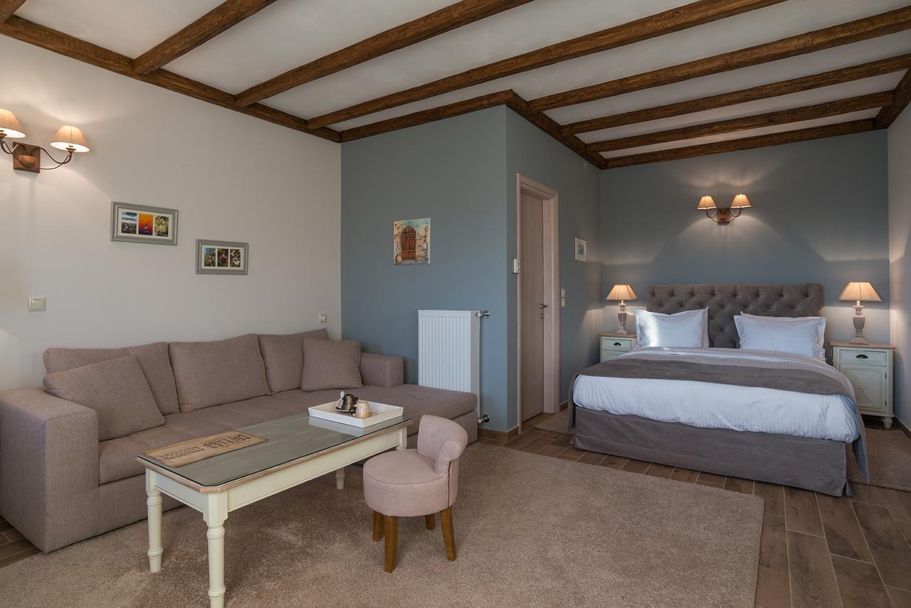 Almondhouse Suites With Fireplace - Adults Only Arachova Zewnętrze zdjęcie